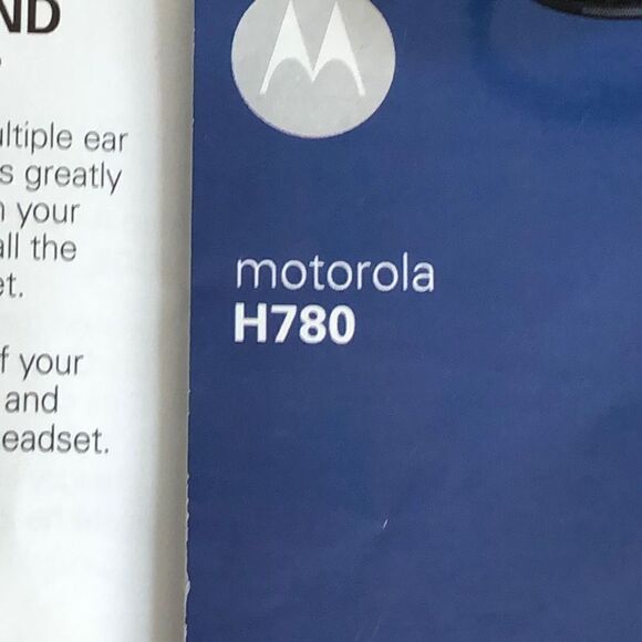 Motorola H780 Bluetooth Wireless Headset Ear-Cup Gray - Picture 2 of 2